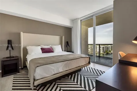 4010 S Ocean Drive Hollywood FL 33019