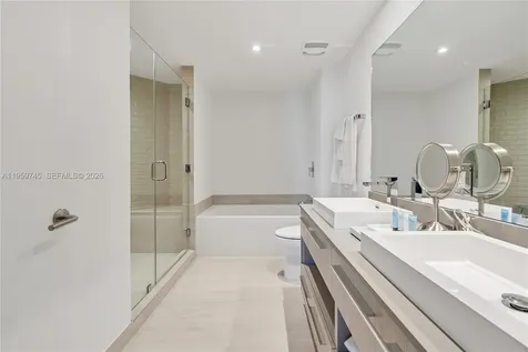4010 S Ocean Drive Hollywood FL 33019
