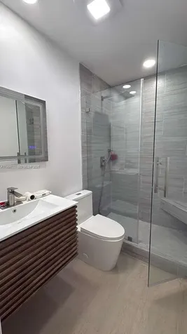 5300 Washington Street Hollywood FL 33021