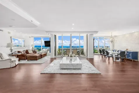 1900 Sunset Harbour Drive Miami Beach FL 33139