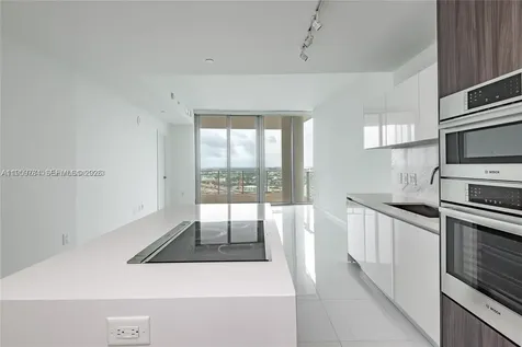 851 NE 1st Avenue Miami FL 33132