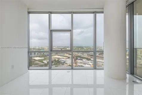 851 NE 1st Avenue Miami FL 33132