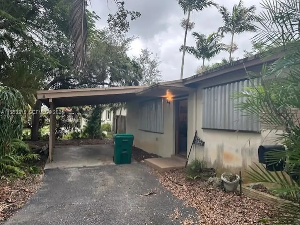 8932 Ridgeland Drive Cutler Bay FL 33157