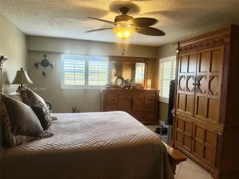 1100 SW 130th Avenue Pembroke Pines FL 33027