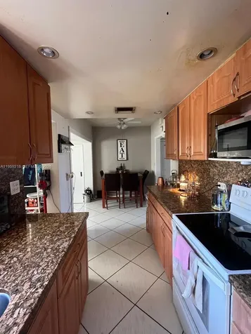 1701 NE 180th Street North Miami Beach FL 33162