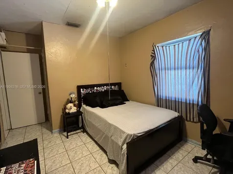 1701 NE 180th Street North Miami Beach FL 33162
