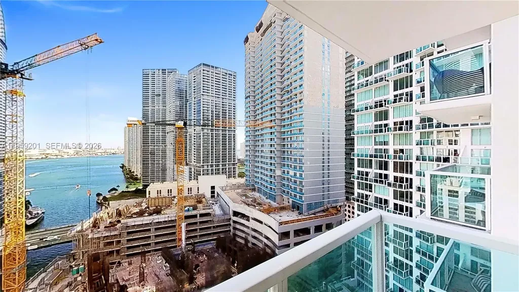 31 SE 5th Street Miami FL 33131