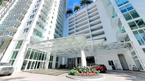 31 SE 5th Street Miami FL 33131