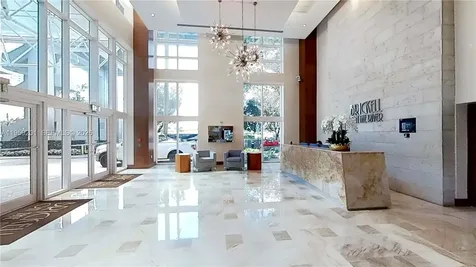 31 SE 5th Street Miami FL 33131
