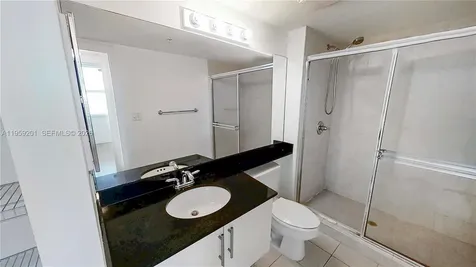 31 SE 5th Street Miami FL 33131