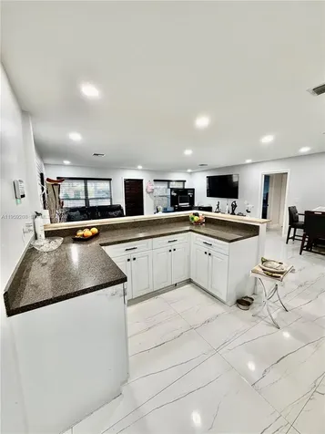 518 NW 47th Court Oakland Park FL 33309