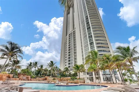 18201 Collins Avenue Aventura FL 33160