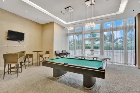 18201 Collins Avenue Aventura FL 33160