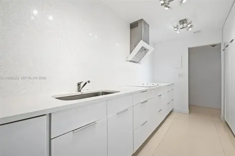 19390 Collins Avenue Sunny Isles Beach FL 33160