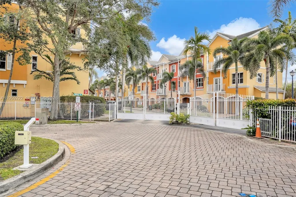 2318 Vintage Drive Lighthouse Point FL 33064