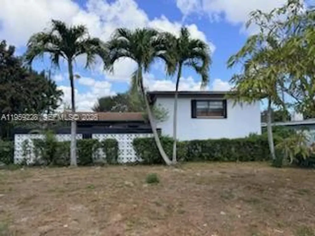 1355 NE 200th Terrace Miami FL 33179
