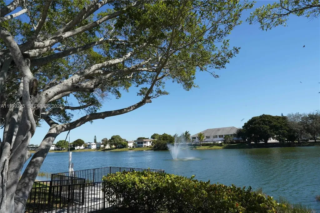 226 Wellington G West Palm Beach FL 33417