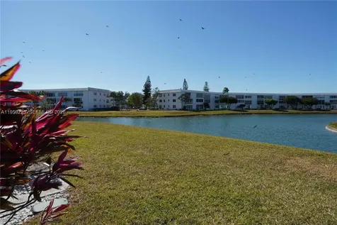 226 Wellington G West Palm Beach FL 33417