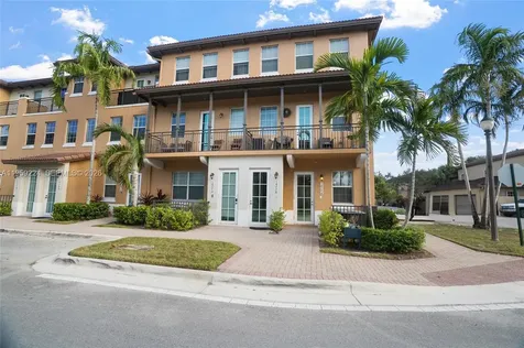14774 SW 10th Street Pembroke Pines FL 33027