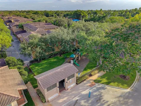 14774 SW 10th Street Pembroke Pines FL 33027