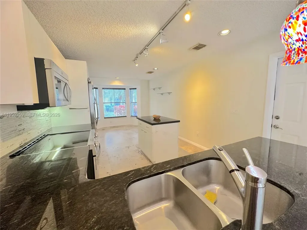 1115 River Birch Street Hollywood FL 33019