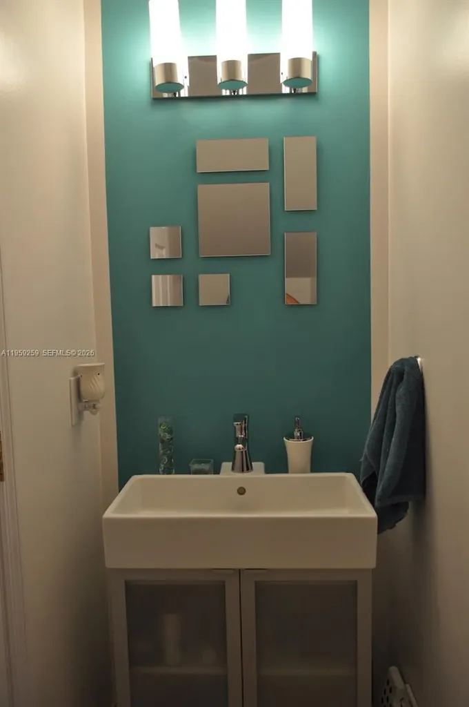 1115 River Birch Street Hollywood FL 33019