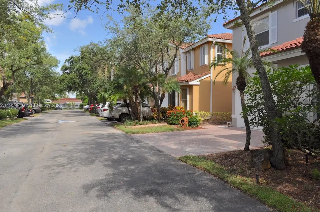 1115 River Birch Street Hollywood FL 33019