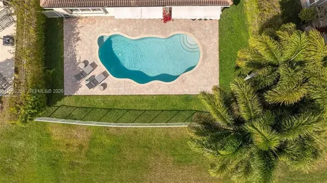 766 Sunflower Circle Weston FL 33327