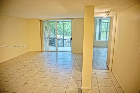3740 Inverrary Drive Lauderhill FL 33319