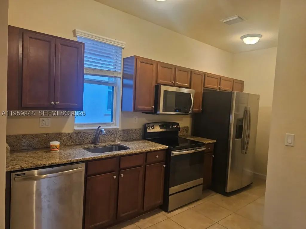 9532 SW 169th Place Miami FL 33196