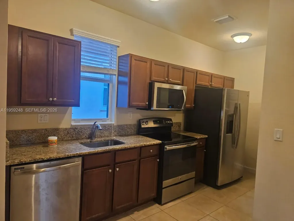 9532 SW 169th Place Miami FL 33196
