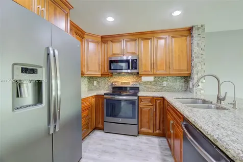 2050 NW 37th Avenue Coconut Creek FL 33066