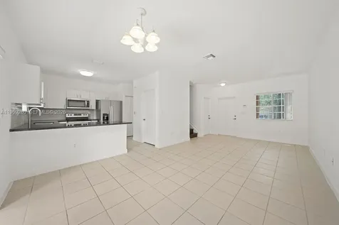 21459 SW 86th Place Cutler Bay FL 33189