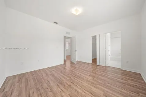 21459 SW 86th Place Cutler Bay FL 33189