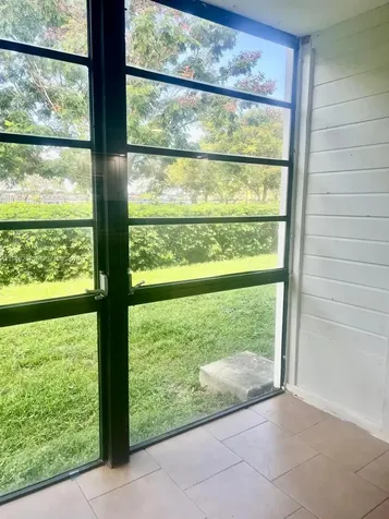 19055 NW 62nd Avenue Hialeah FL 33015