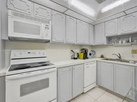 3113 S Ocean Drive Hallandale Beach FL 33009