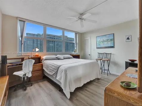 3113 S Ocean Drive Hallandale Beach FL 33009