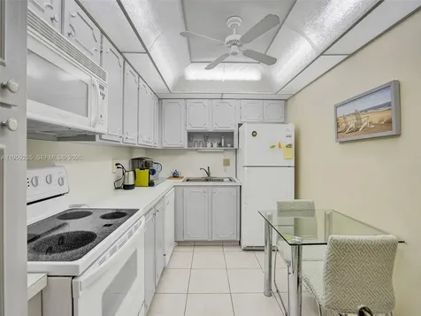 3113 S Ocean Drive Hallandale Beach FL 33009