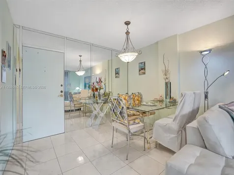 3113 S Ocean Drive Hallandale Beach FL 33009