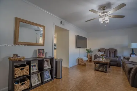 1527 NW 80th Avenue Margate FL 33063