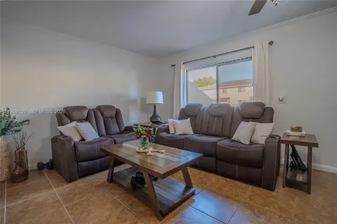 1527 NW 80th Avenue Margate FL 33063