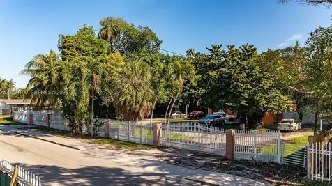13265 Alexandria Drive Opa-Locka FL 33054