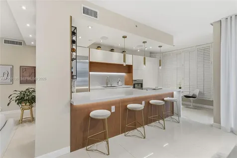 3500 Mystic Pointe Drive Aventura FL 33180