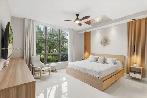 3500 Mystic Pointe Drive Aventura FL 33180