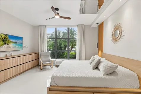 3500 Mystic Pointe Drive Aventura FL 33180
