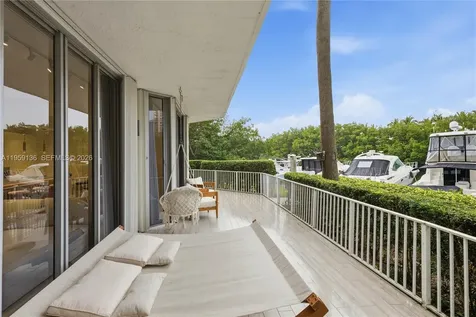 3500 Mystic Pointe Drive Aventura FL 33180