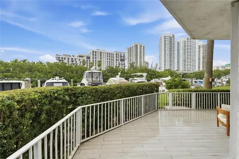 3500 Mystic Pointe Drive Aventura FL 33180