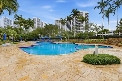 3500 Mystic Pointe Drive Aventura FL 33180