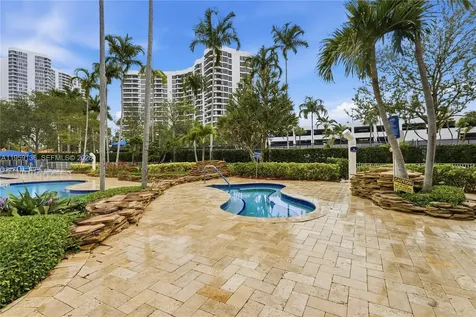 3500 Mystic Pointe Drive Aventura FL 33180