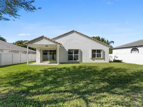 1861 NW 142nd Terrace Pembroke Pines FL 33028